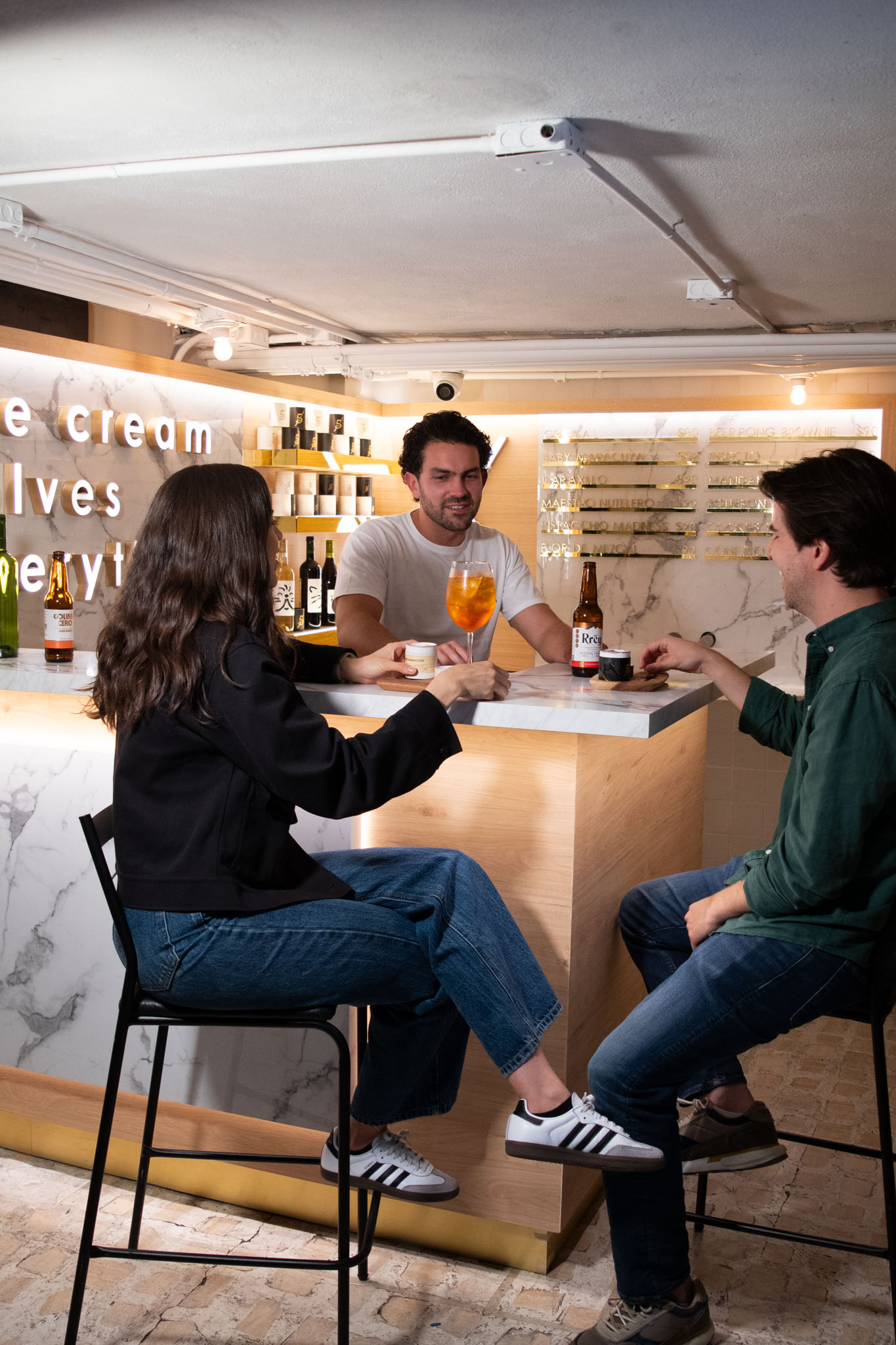 Barra del bar 5% en la Condesa